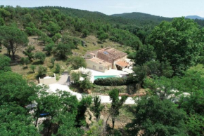 Bastide La Maura dans le massif des Maures